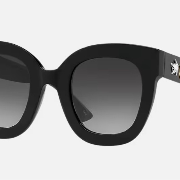 Elegant Gucci GG0208S Black Sunglasses - Picture 9 of 11